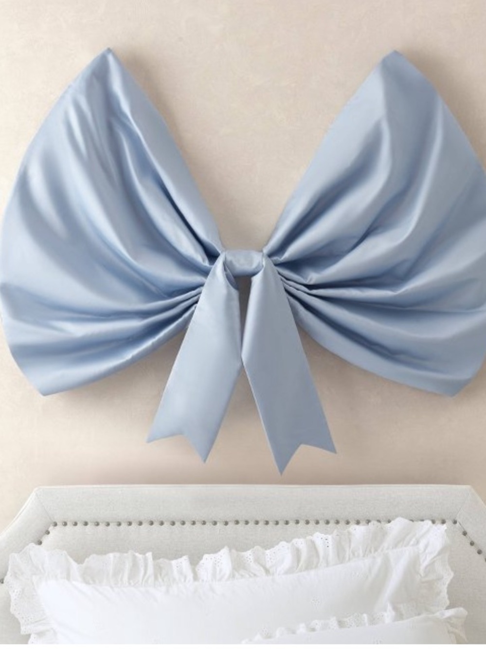 TEEN HOME NWT 57" Bow Decorative Wall Hanging -Blue